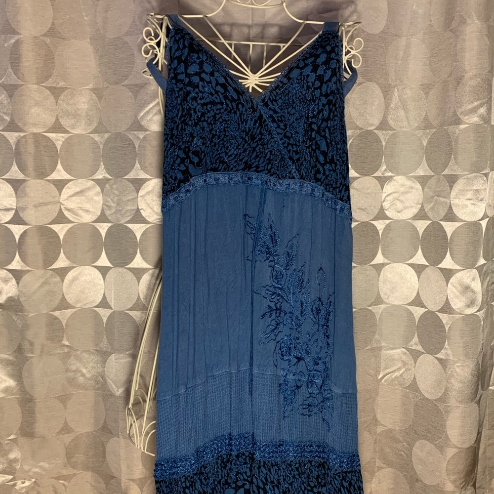 Rainforest cafe dress